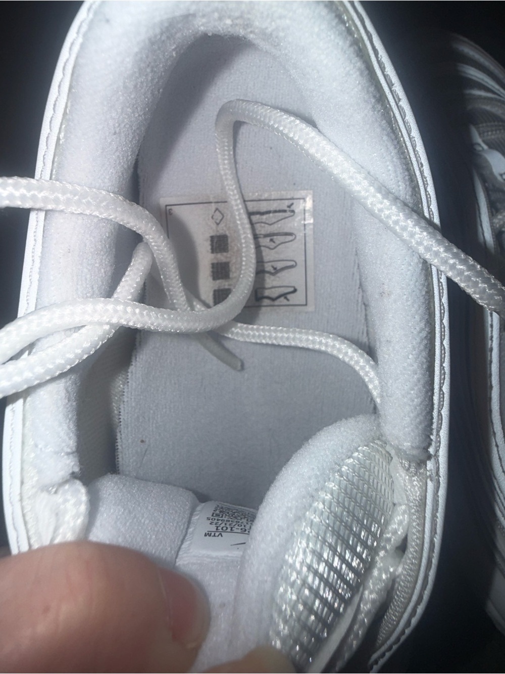Nike Air Max 97 Triple White Wolf Grey Men’s 6.5 / Women’s 8 921826-101 Like New - Picture 9 of 16